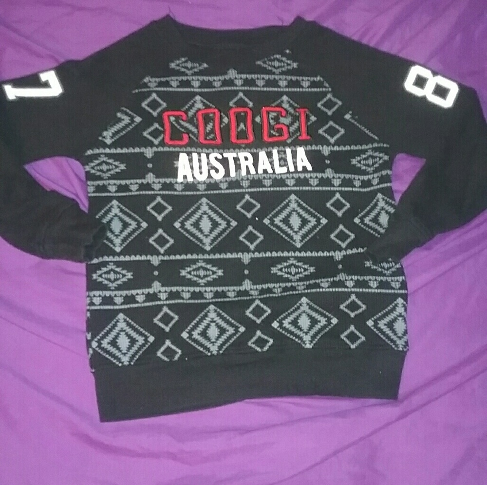 Boys Size 7 COOGI sweater